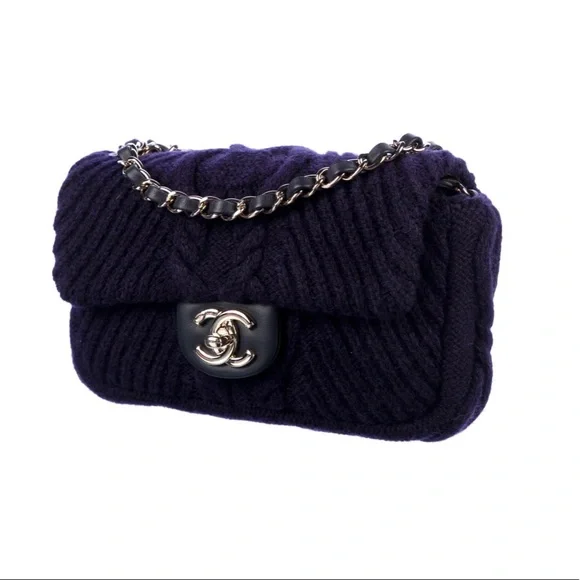 CHANEL
Paris-Hamburg Cable Knit Mini Flap Bag - Picture 2 of 4